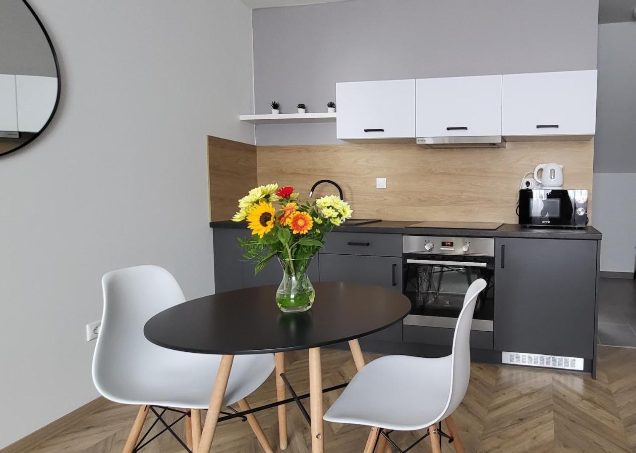 Dotis Apartman Тата Экстерьер фото