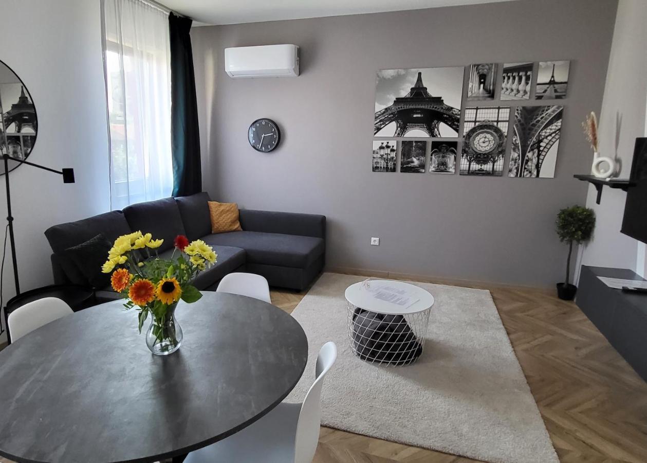Dotis Apartman Тата Экстерьер фото