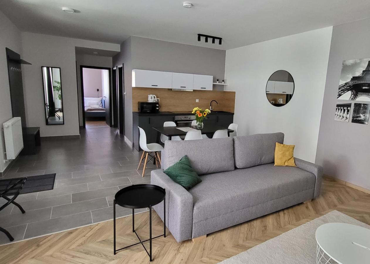 Dotis Apartman Тата Экстерьер фото