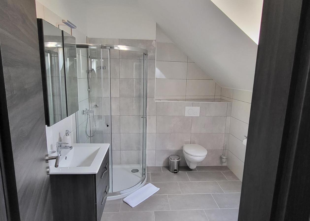 Dotis Apartman Тата Экстерьер фото