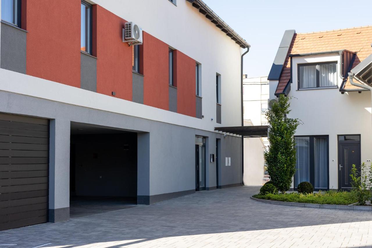 Dotis Apartman Тата Экстерьер фото