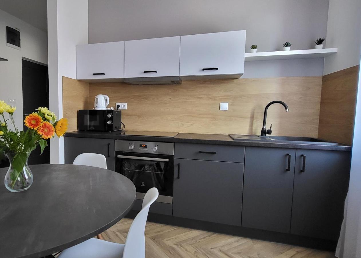 Dotis Apartman Тата Экстерьер фото